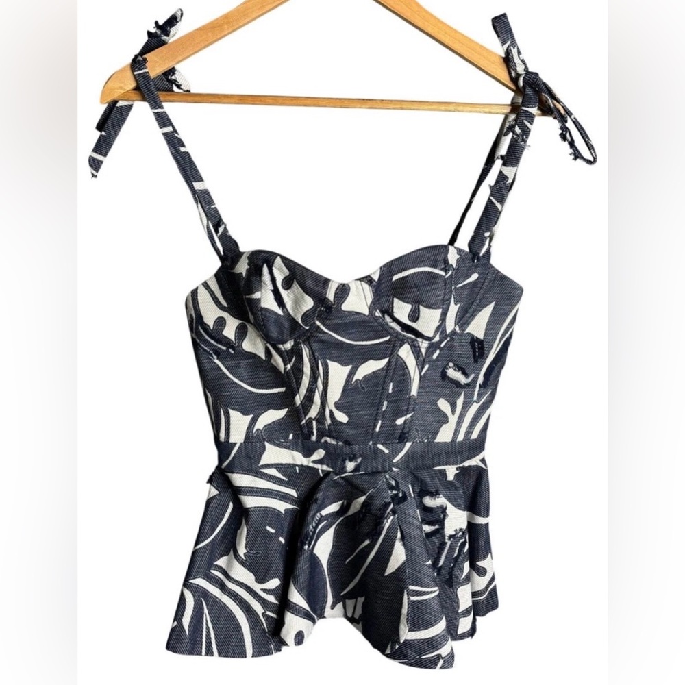 Andrés Otalora Elegant Navy and White Floral Women's Tank Top